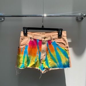Tie dye vintage shorts 🌈 🩳
